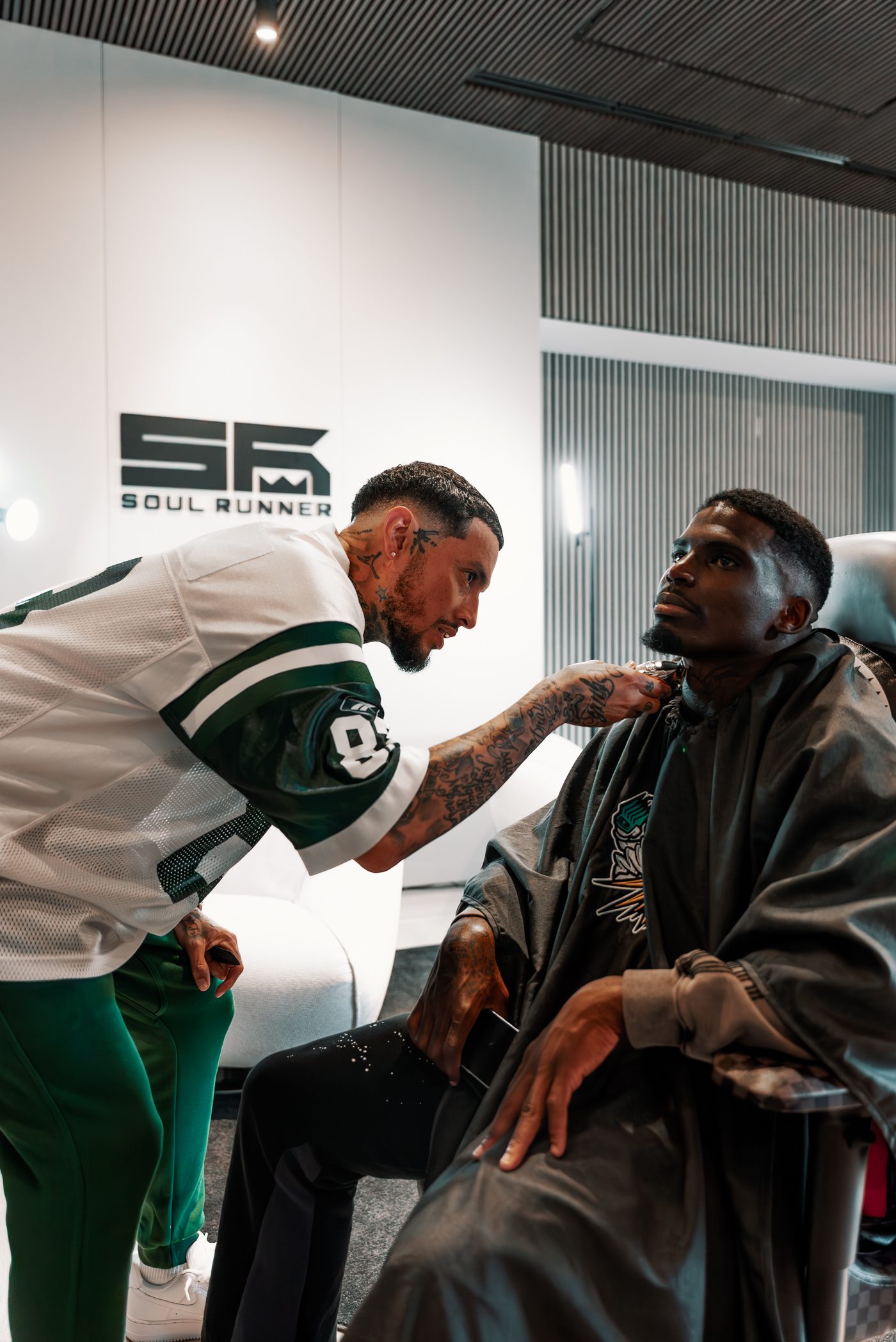 Steven lining up Tyreek Hill at the Soul Runner studio